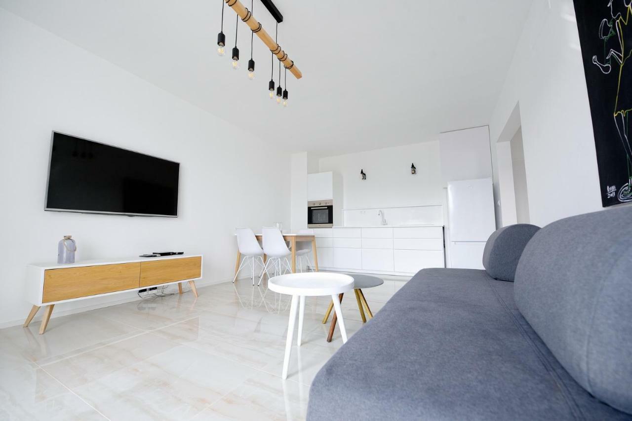 Center Aupark Apartment Piest'any Exterior photo
